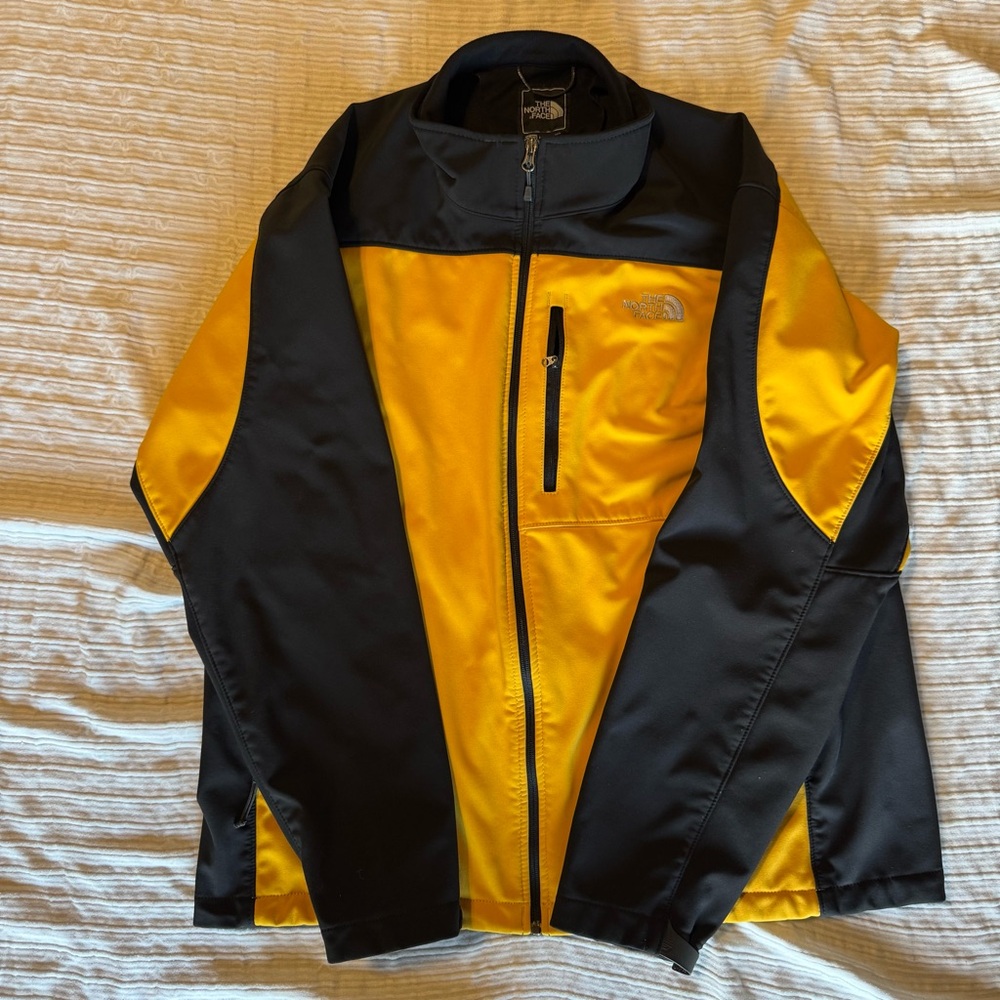 Size XXL The North Face Men's APEX Performance Jacket in Black and Yellow